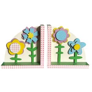 Sassafras Vintage Children’s Pink Pastel Wooden Bookends